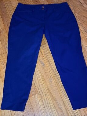 Apt 9 Deep Royal Blue Cropped Pants